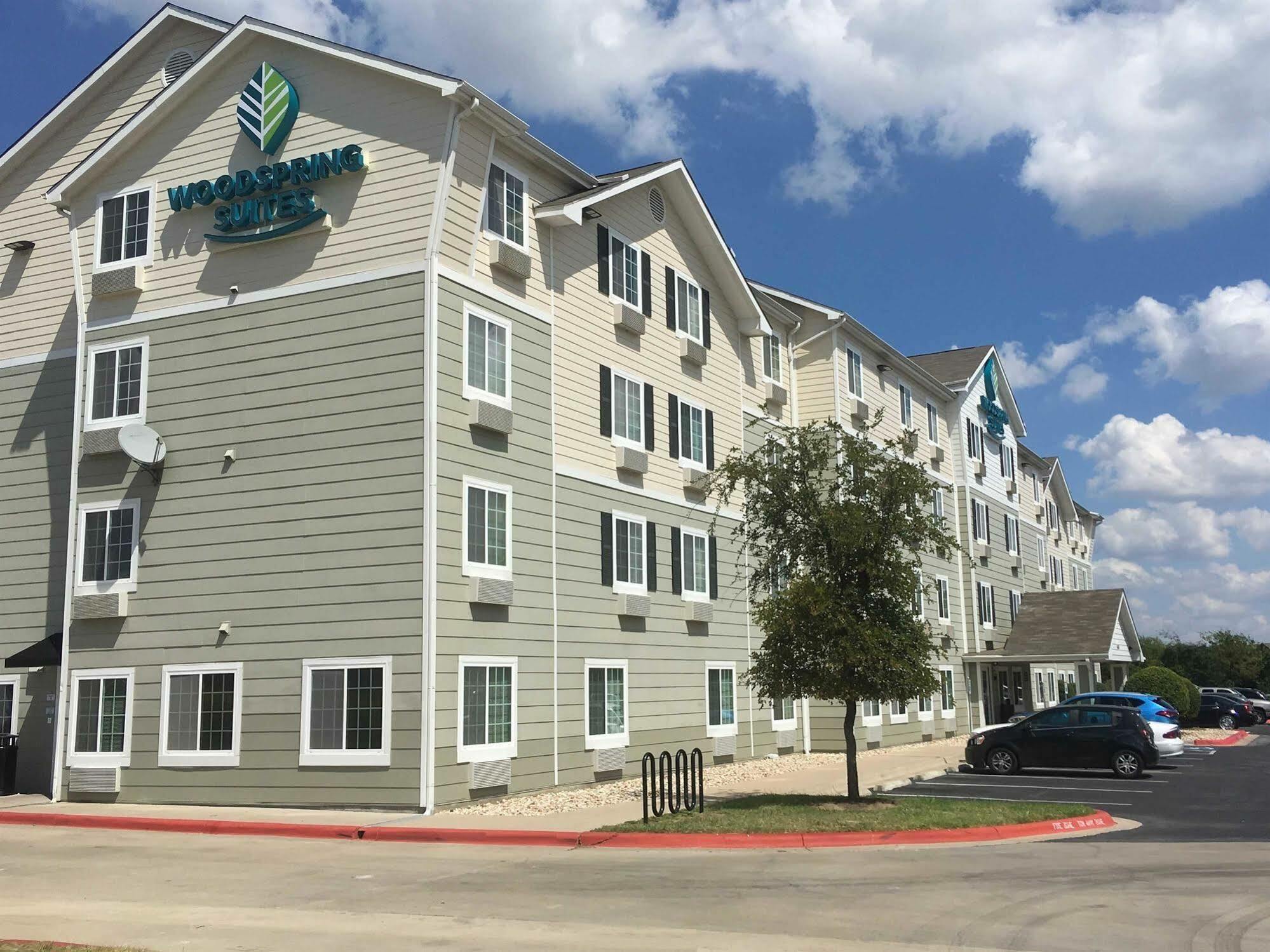 Woodspring Suites Louisville Southeast Forest Hills Exterior photo